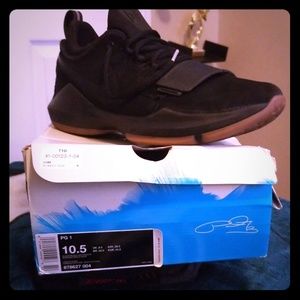 Nike, Paul George 1 sneakers